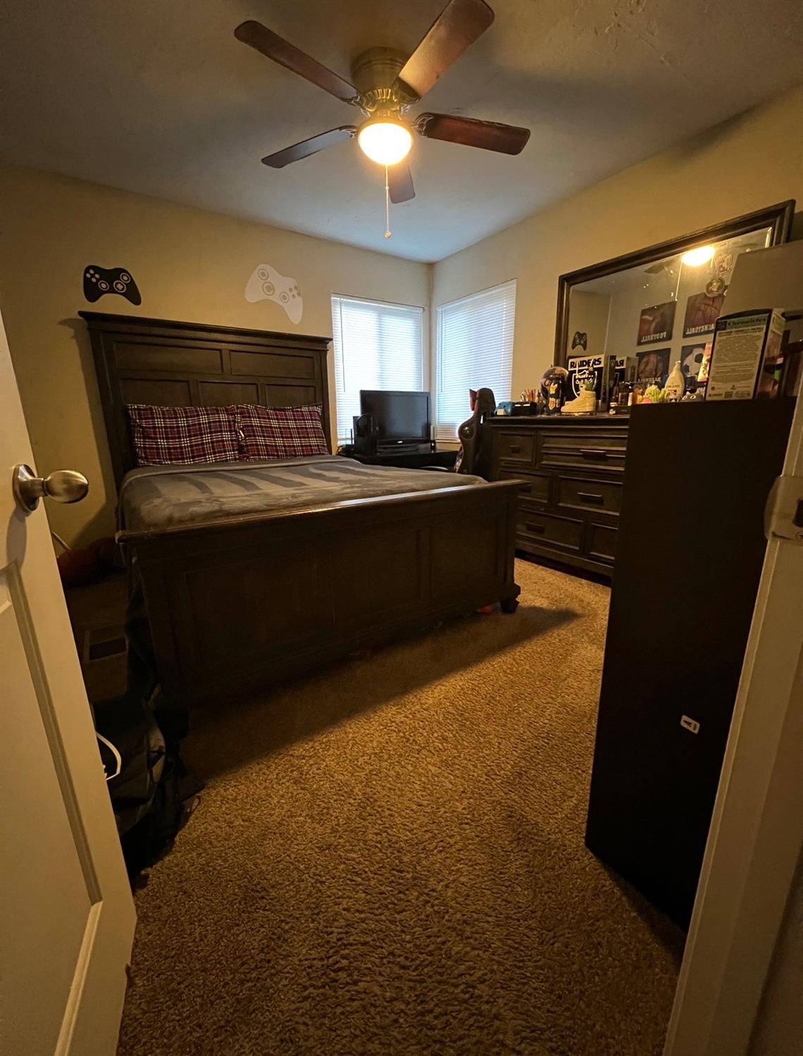 814 W Vassar Ave, Fresno, CA 93705