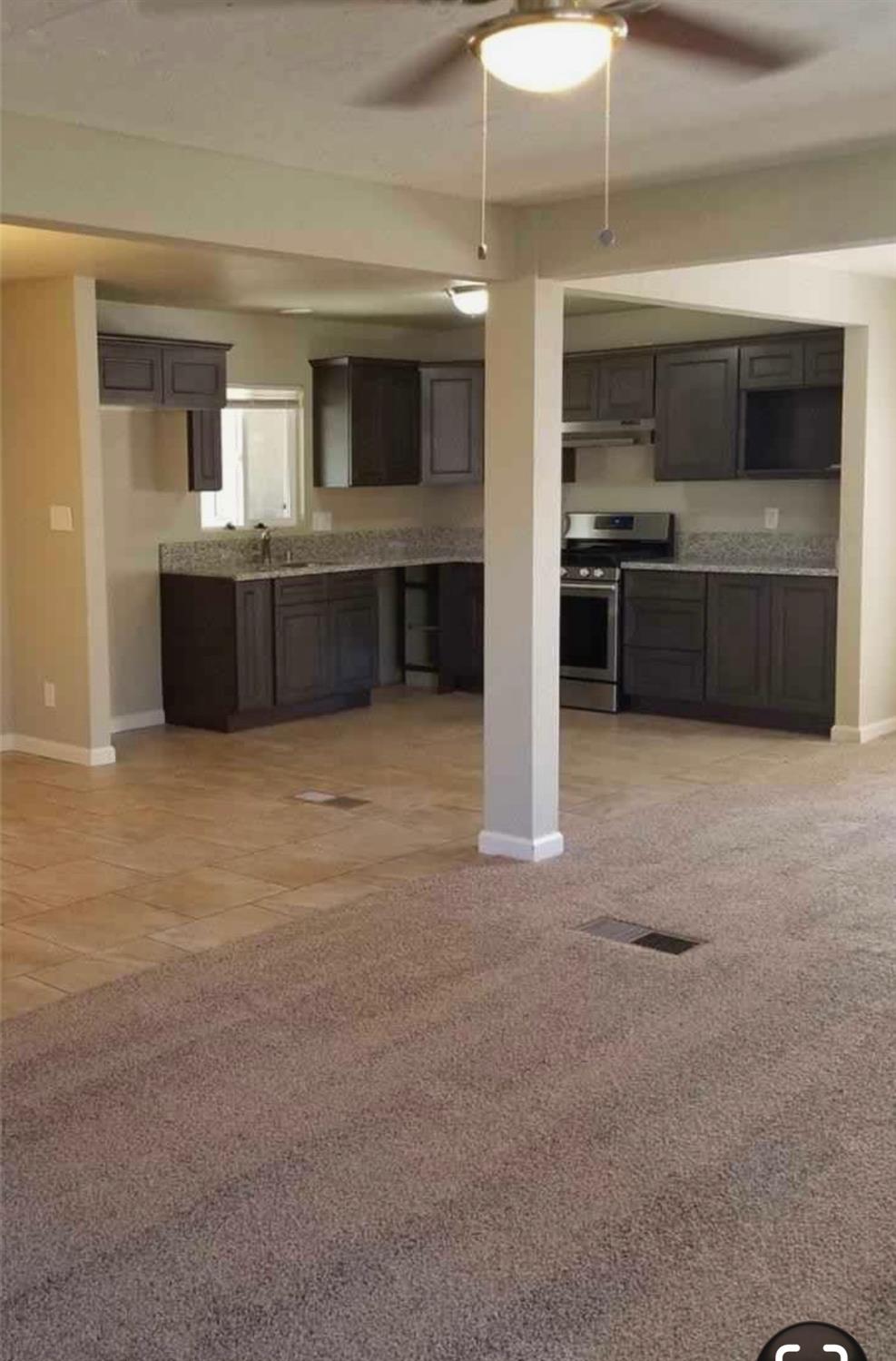 814 W Vassar Ave, Fresno, CA 93705