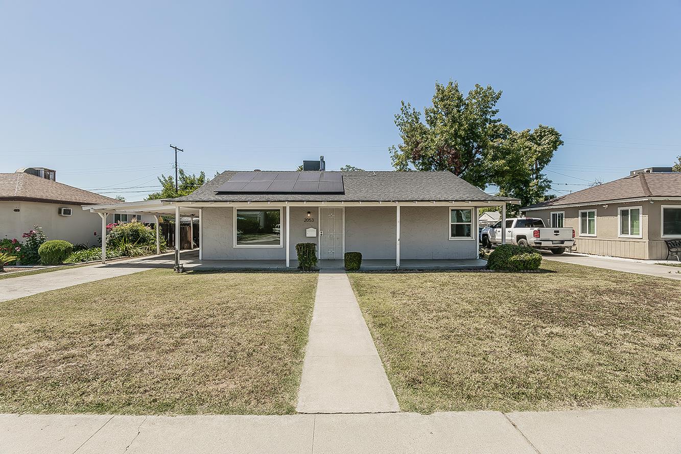 2053 Mayfair Dr E, Fresno, CA 93703