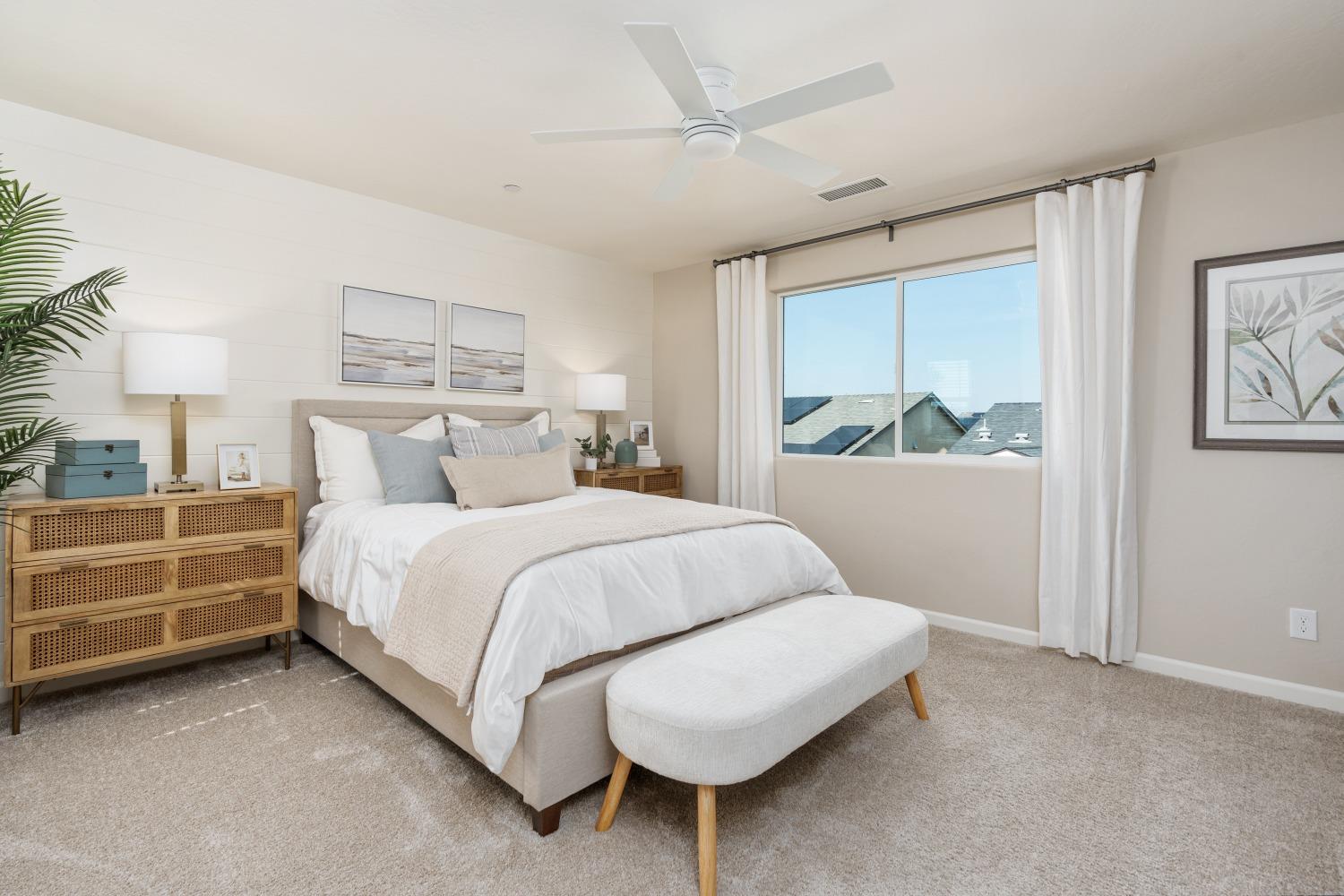 6750 E Sentry Dr, Fresno, CA 93727