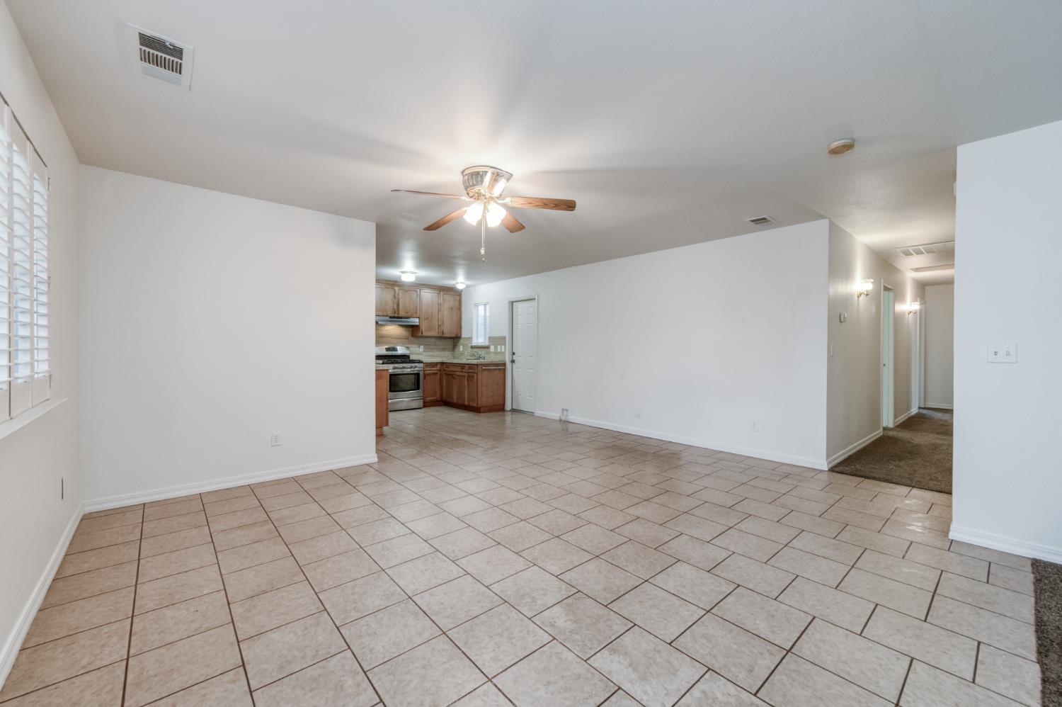 4527 E Cortland Ave, Fresno, CA 93726