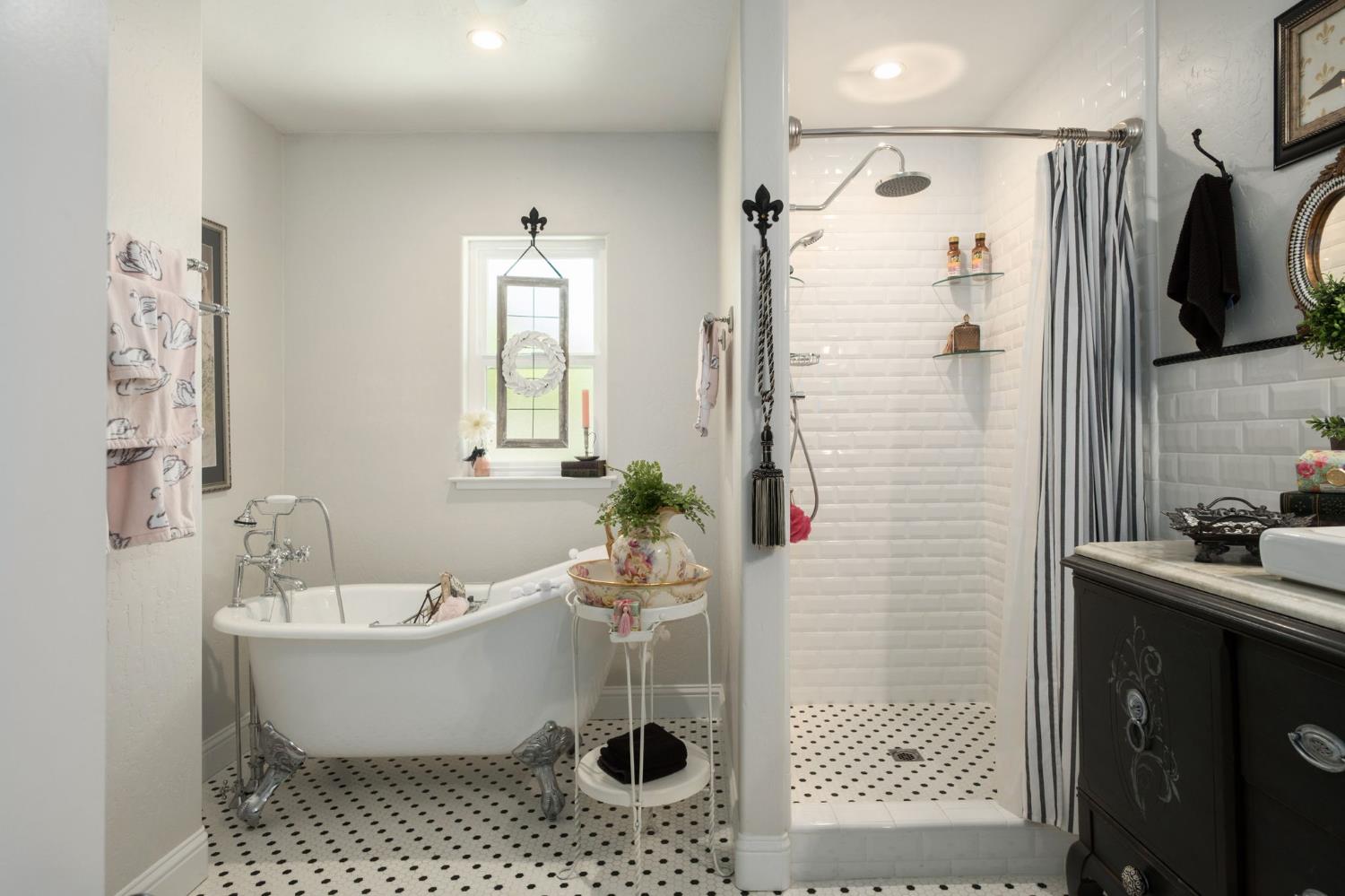 3868 N Van Ness Blvd, Fresno, CA 93704