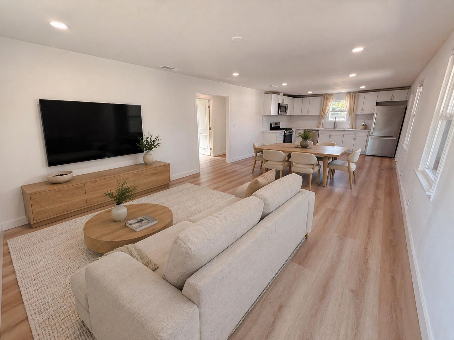 4155 E Clay Ave, Fresno, CA 93702