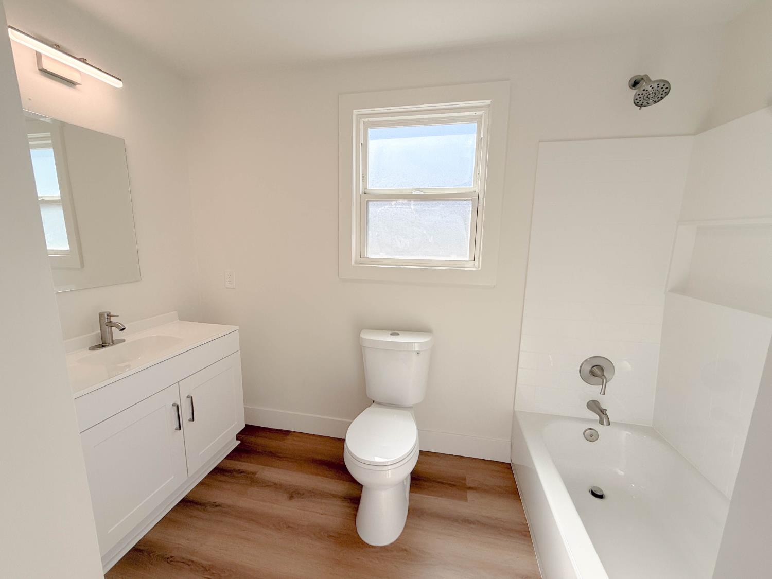 4155 E Clay Ave, Fresno, CA 93702