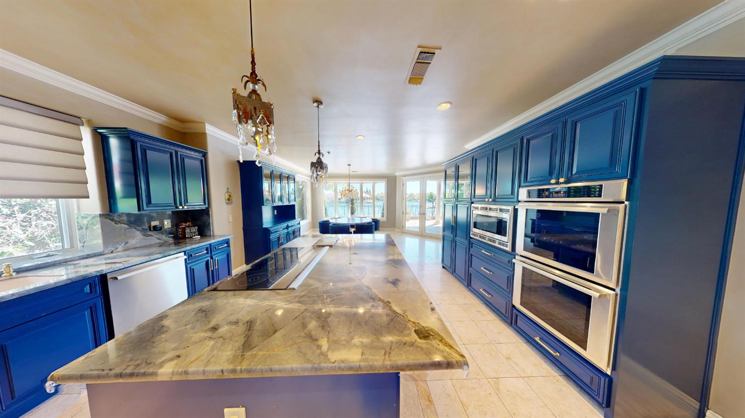 2635 W Lake Van Ness Cir, Fresno, CA 93711