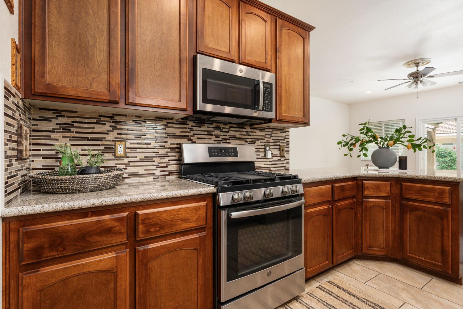 4670 N Constance Ave, Fresno, CA 93722