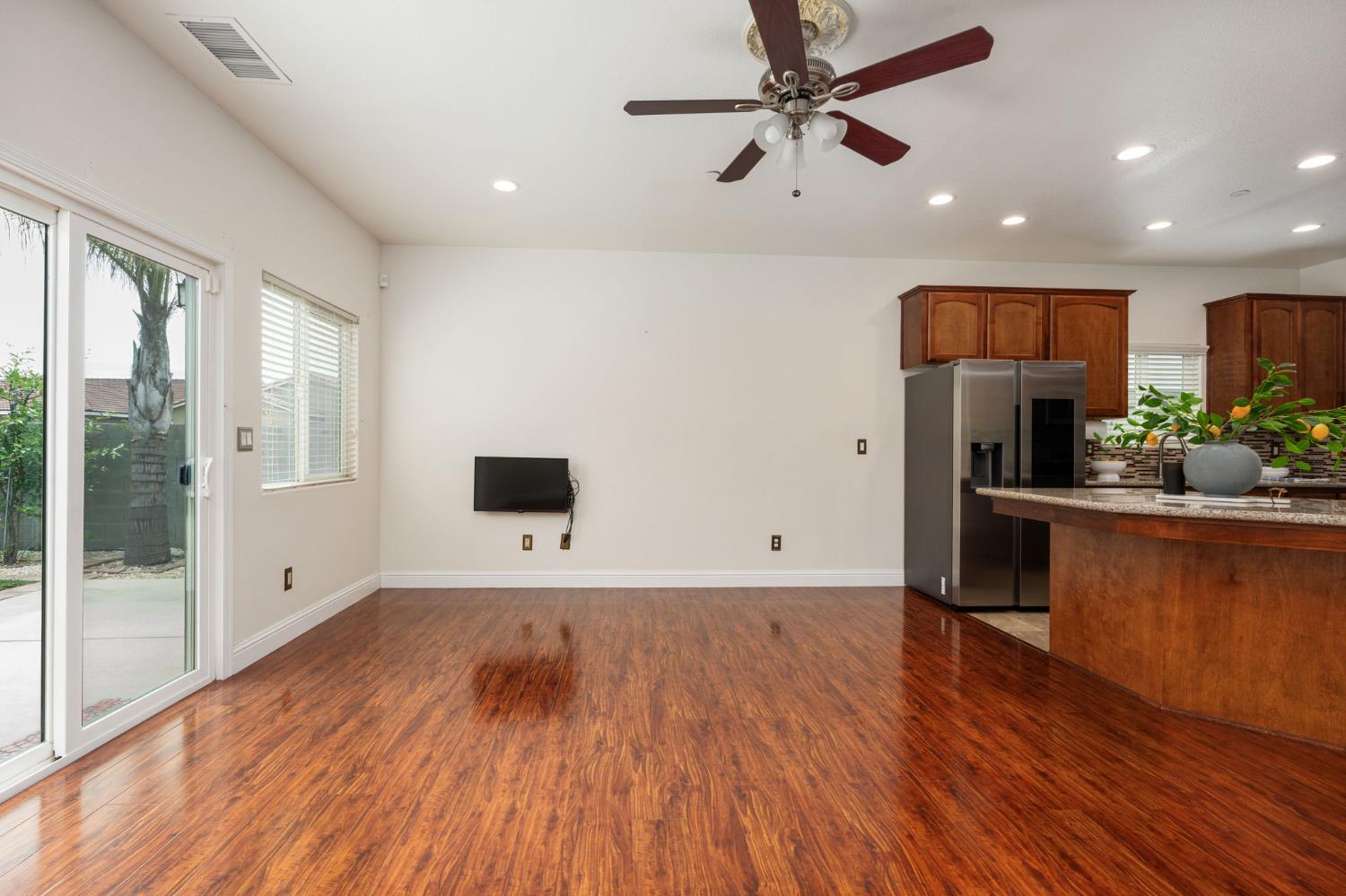 4670 N Constance Ave, Fresno, CA 93722