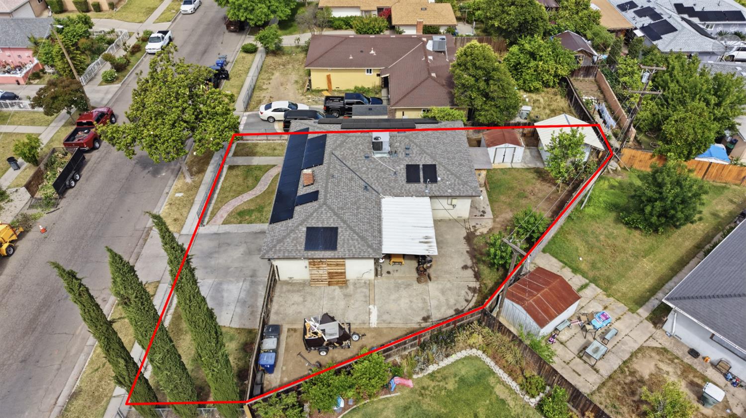 4867 E Leisure Ave, Fresno, CA 93727