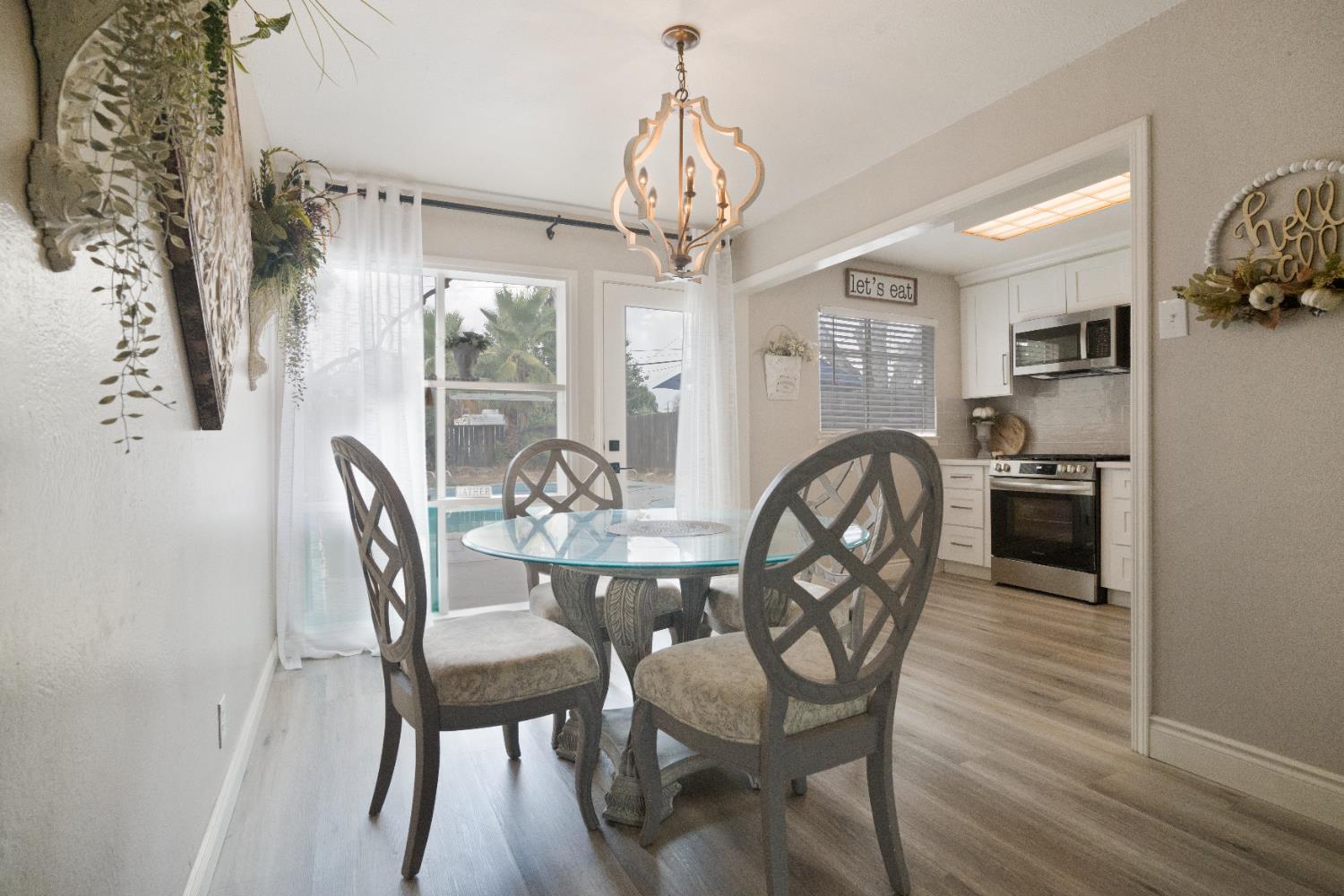 1403 E Griffith Way, Fresno, CA 93704