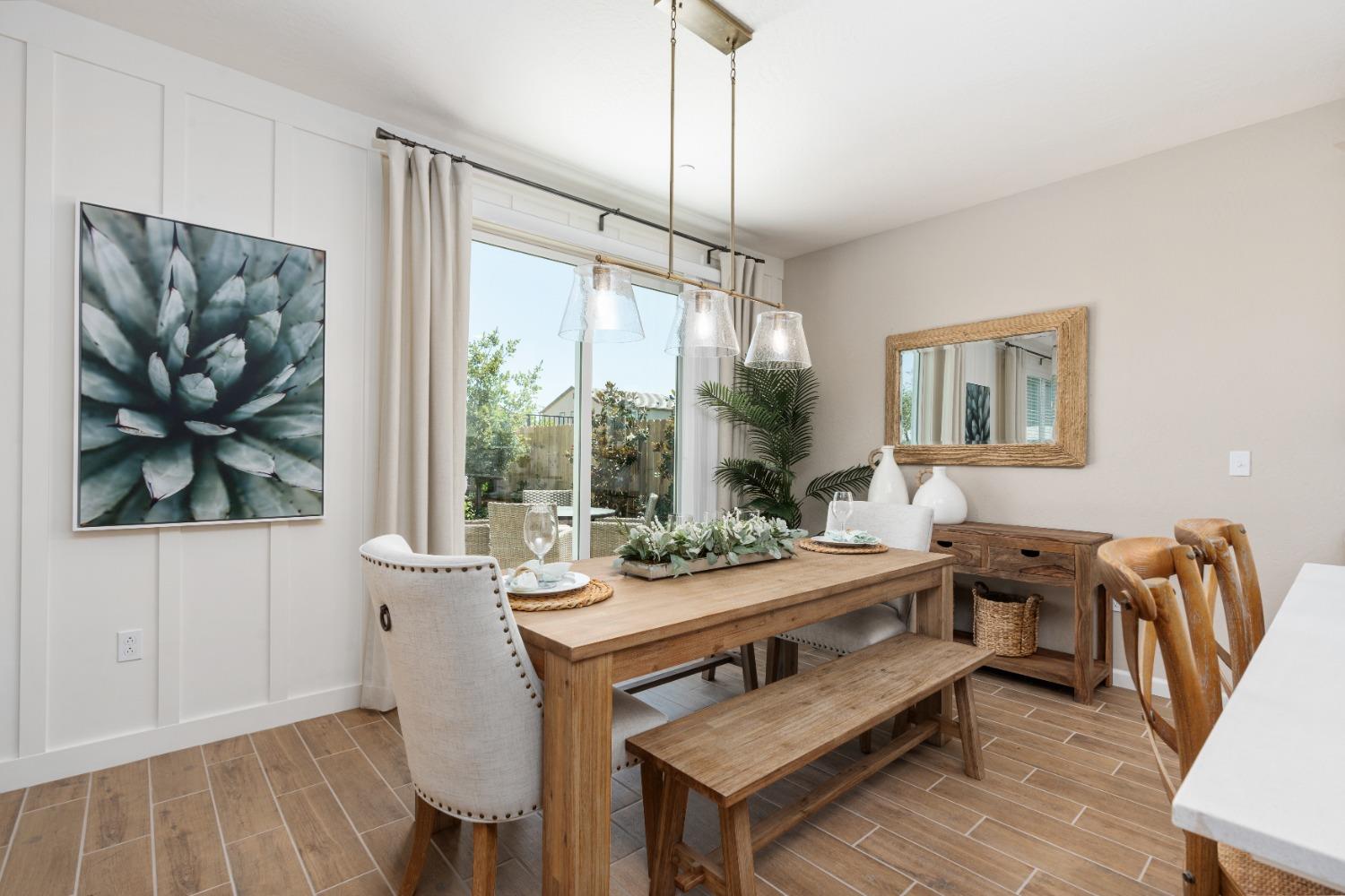 6820 E Carmen Ave, Fresno, CA 93727