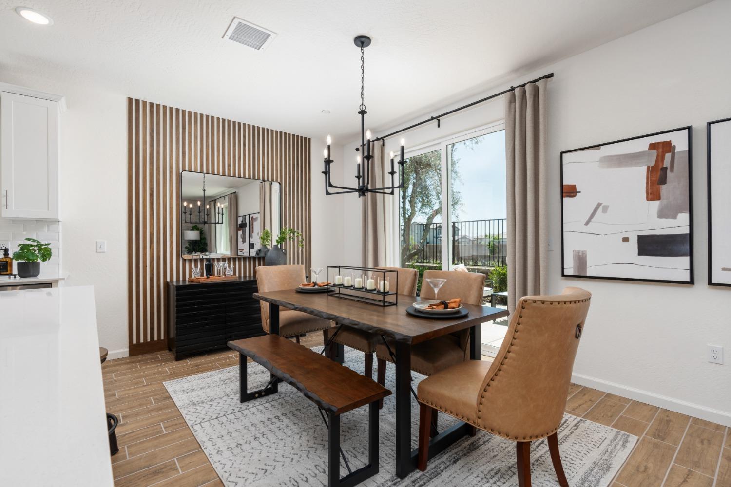 6776 E Carmen Ave, Fresno, CA 93727