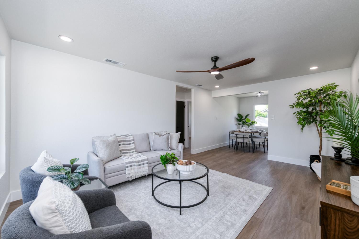 4755 E Cetti, Fresno, CA 93702