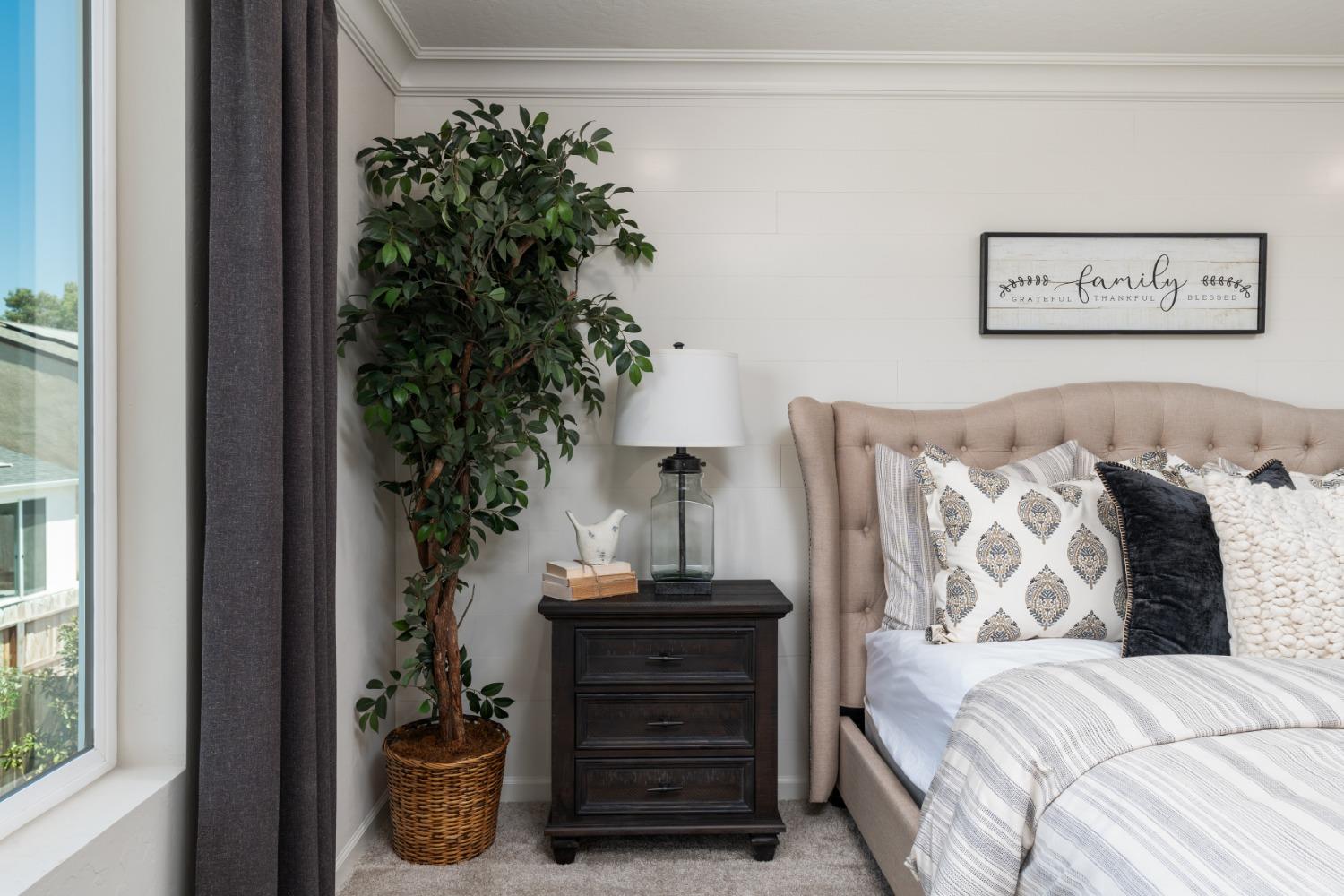 6768 E Carmen Ave, Fresno, CA 93727