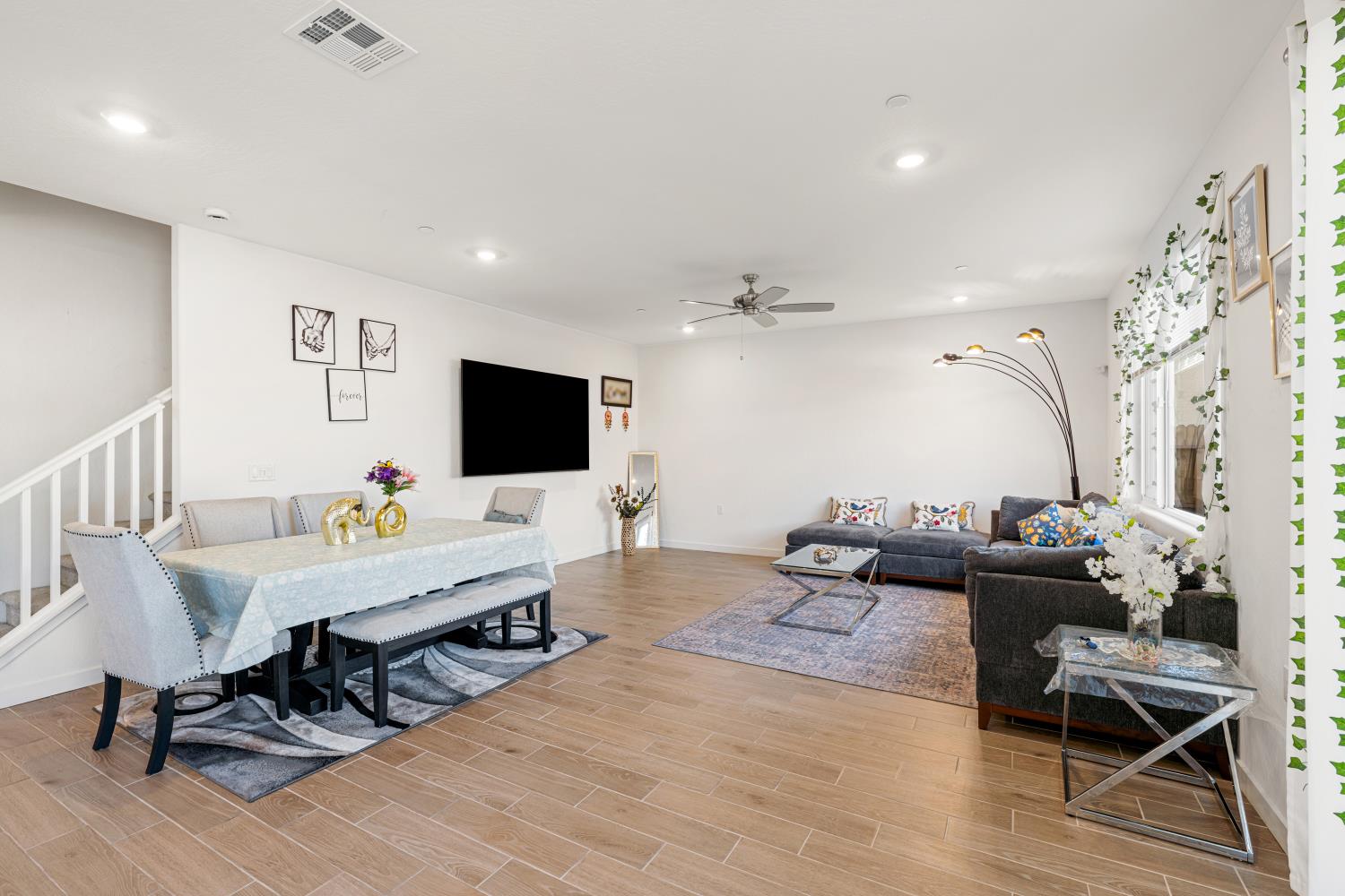 7020 W Holland Ave, Fresno, CA 93723