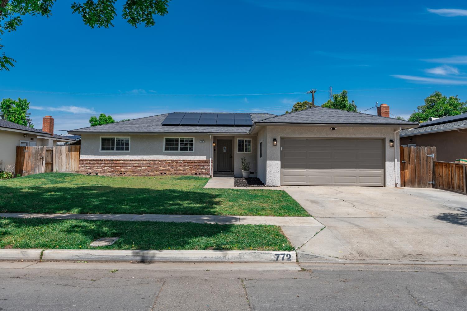 772 E Sample Ave, Fresno, CA 93710