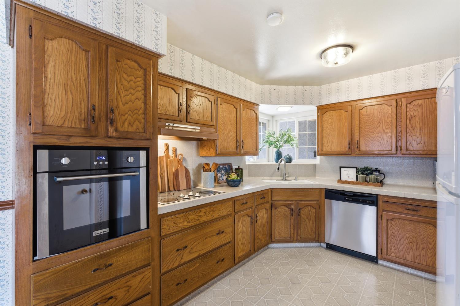 772 E Sample Ave, Fresno, CA 93710