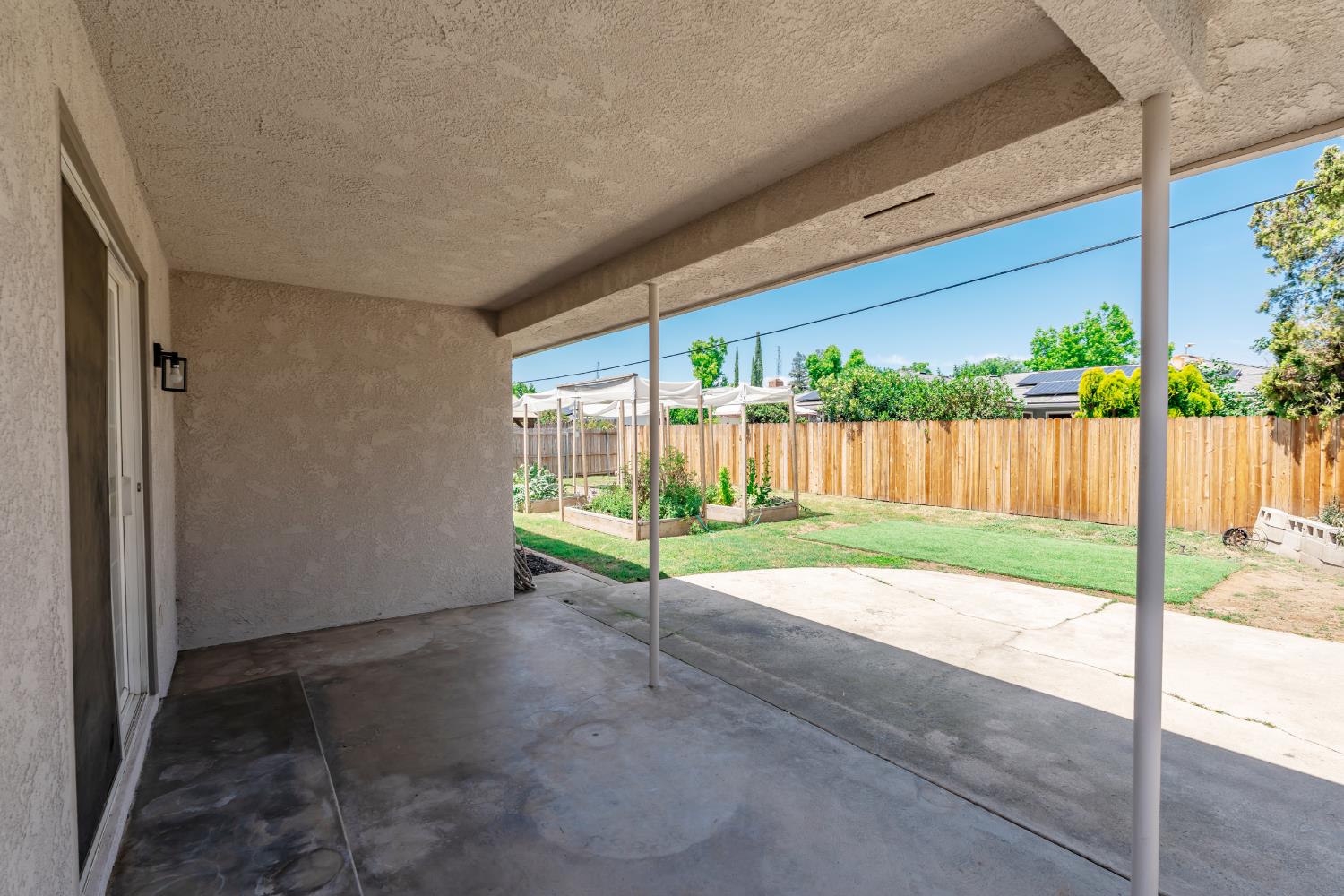 772 E Sample Ave, Fresno, CA 93710