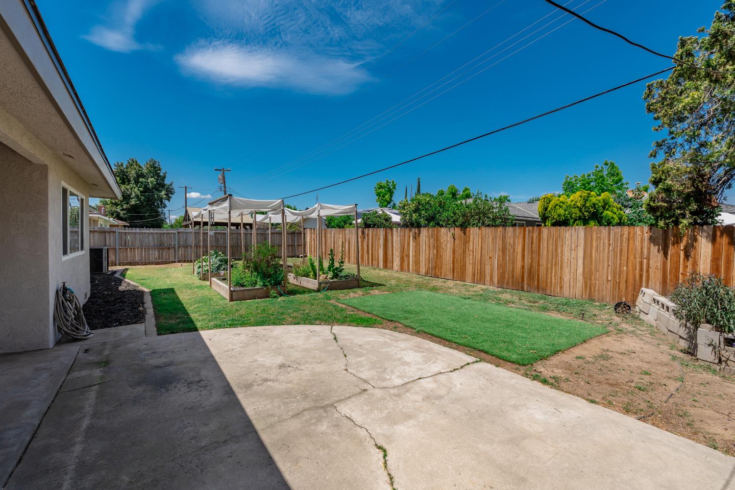 772 E Sample Ave, Fresno, CA 93710