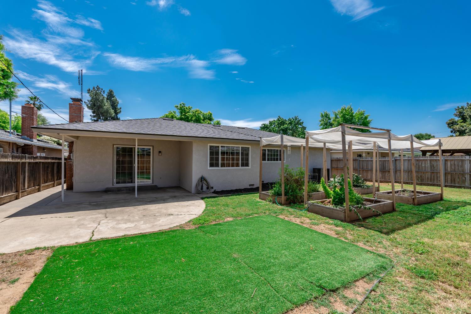 772 E Sample Ave, Fresno, CA 93710
