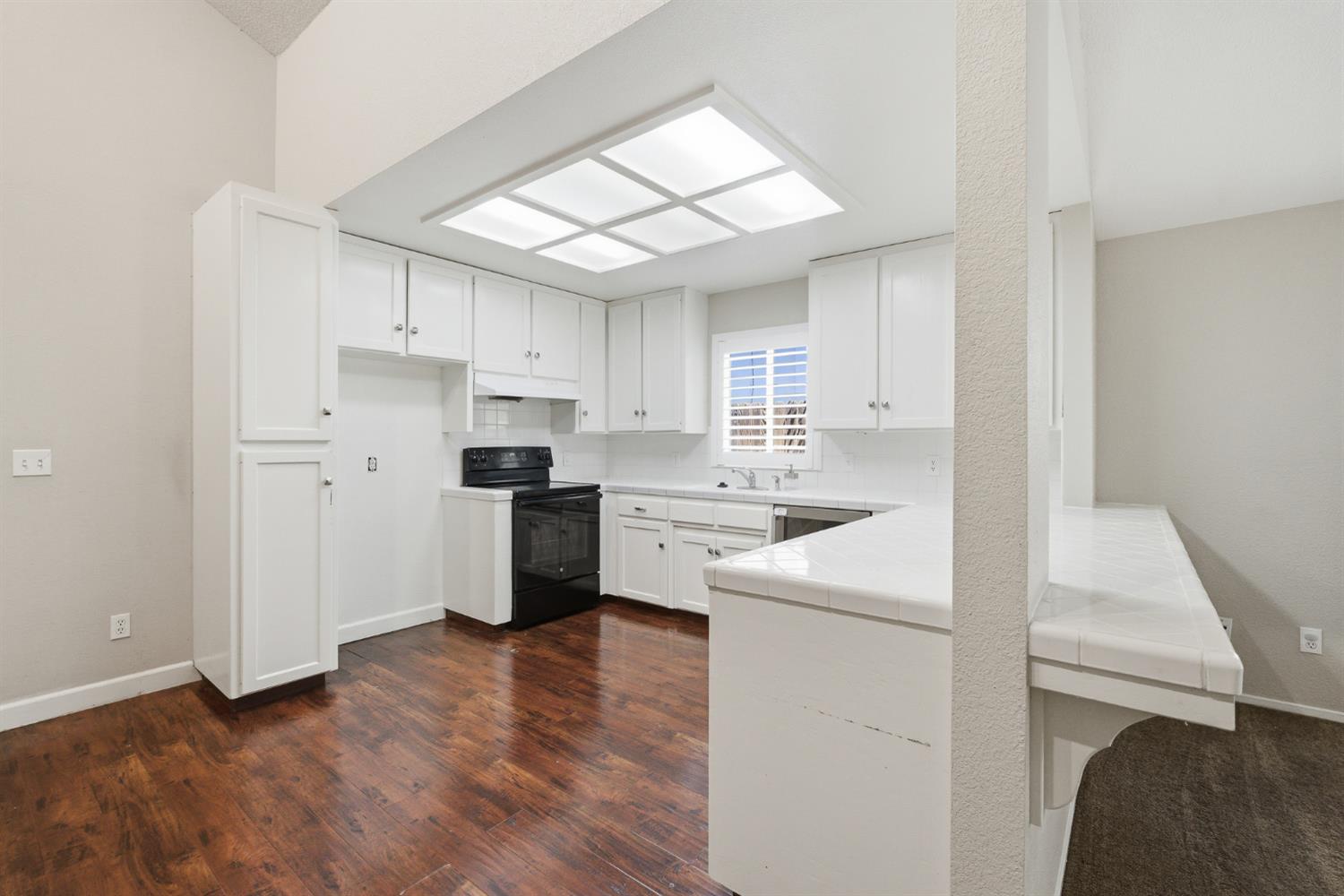 5215 W Fremont Ave, Fresno, CA 93722