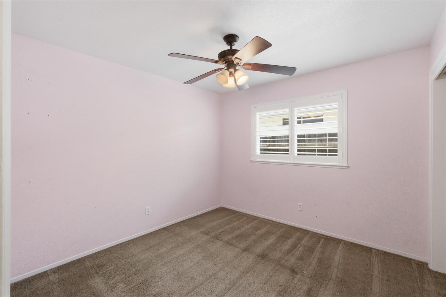 5215 W Fremont Ave, Fresno, CA 93722