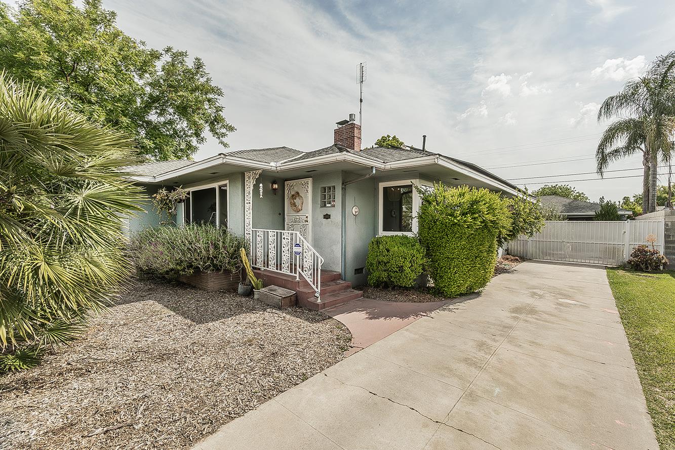 2836 N Arthur Ave, Fresno, CA 93705