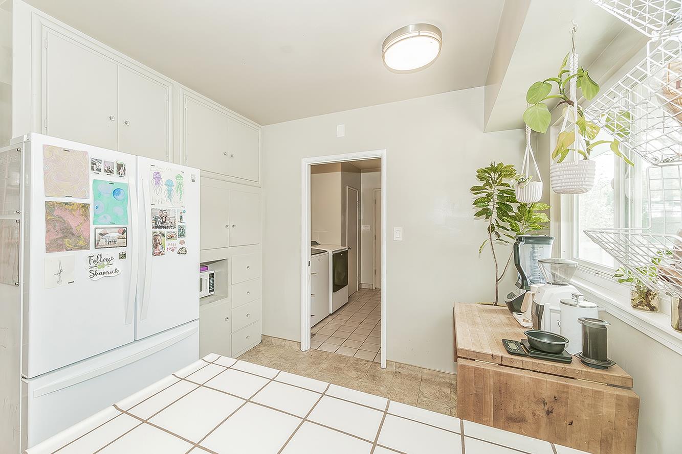 2836 N Arthur Ave, Fresno, CA 93705