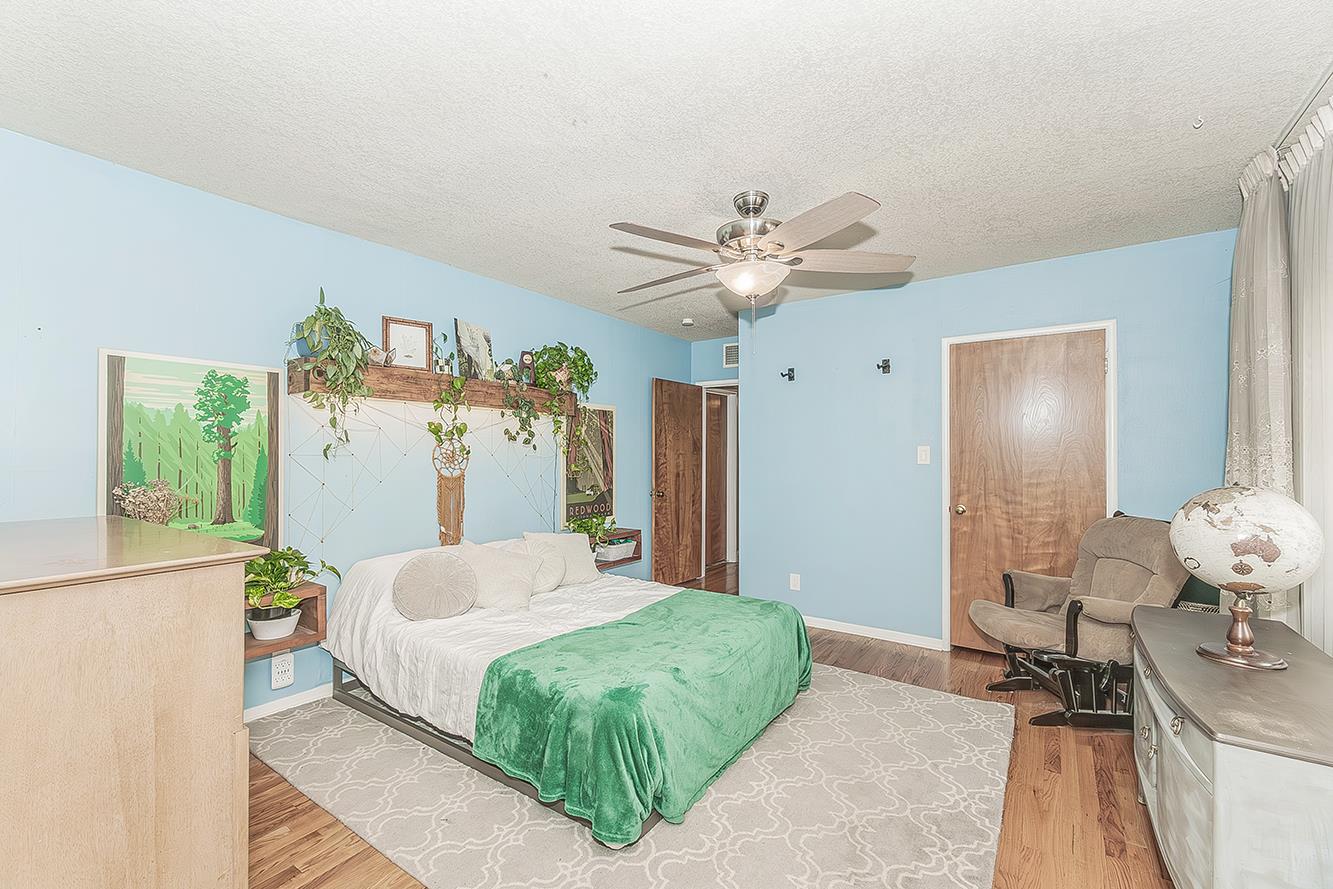 2836 N Arthur Ave, Fresno, CA 93705
