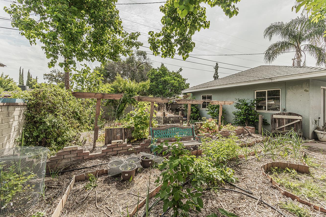 2836 N Arthur Ave, Fresno, CA 93705