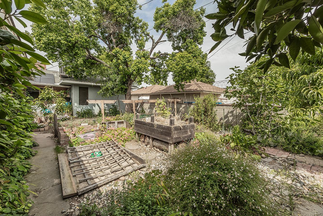 2836 N Arthur Ave, Fresno, CA 93705
