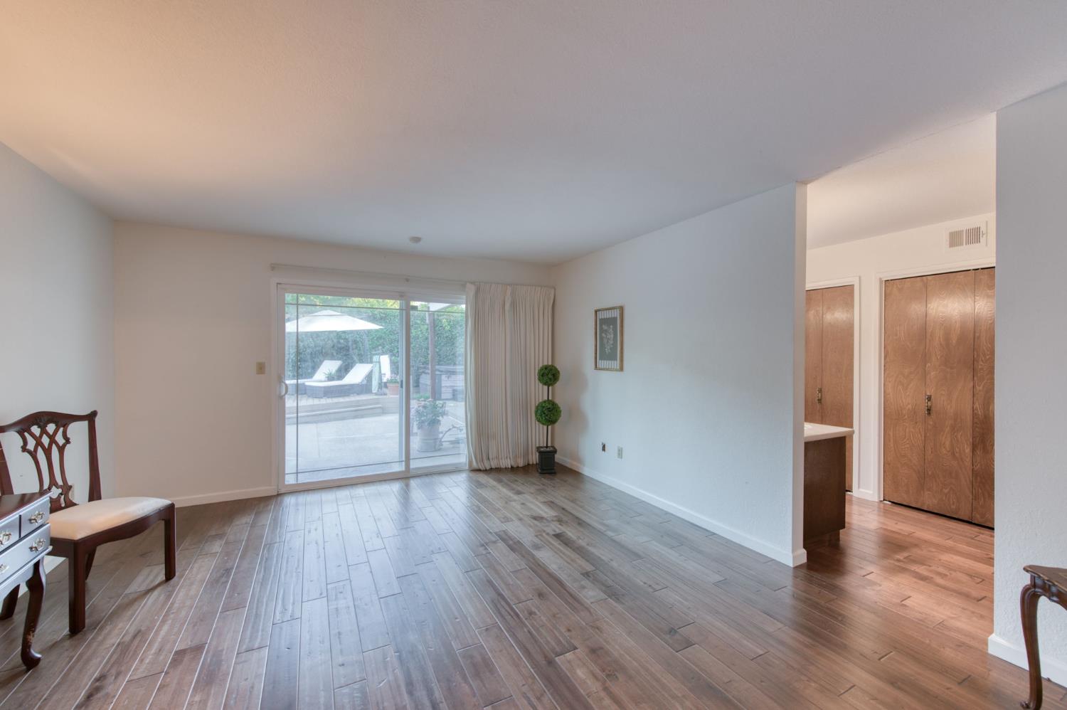 1687 W Dovewood, Fresno, CA 93711