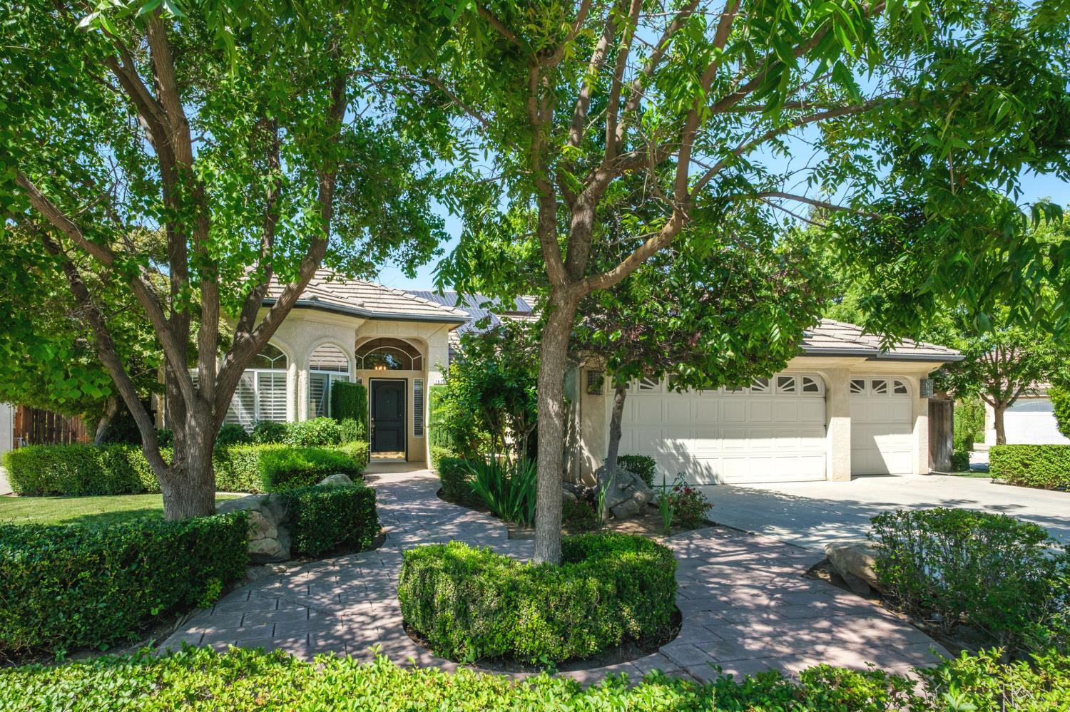 1678 E Trenton Ave, Fresno, CA 93720