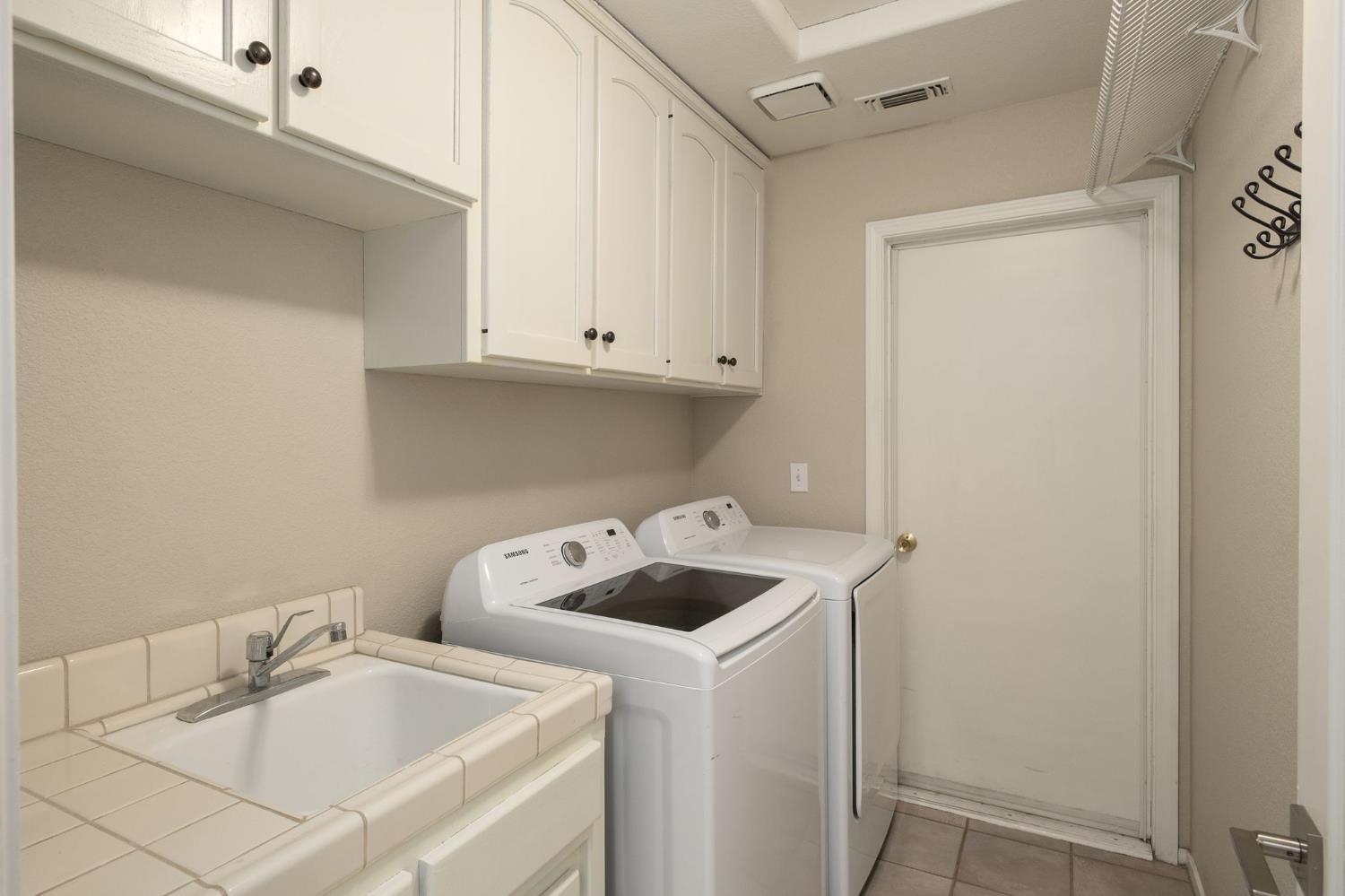 1678 E Trenton Ave, Fresno, CA 93720