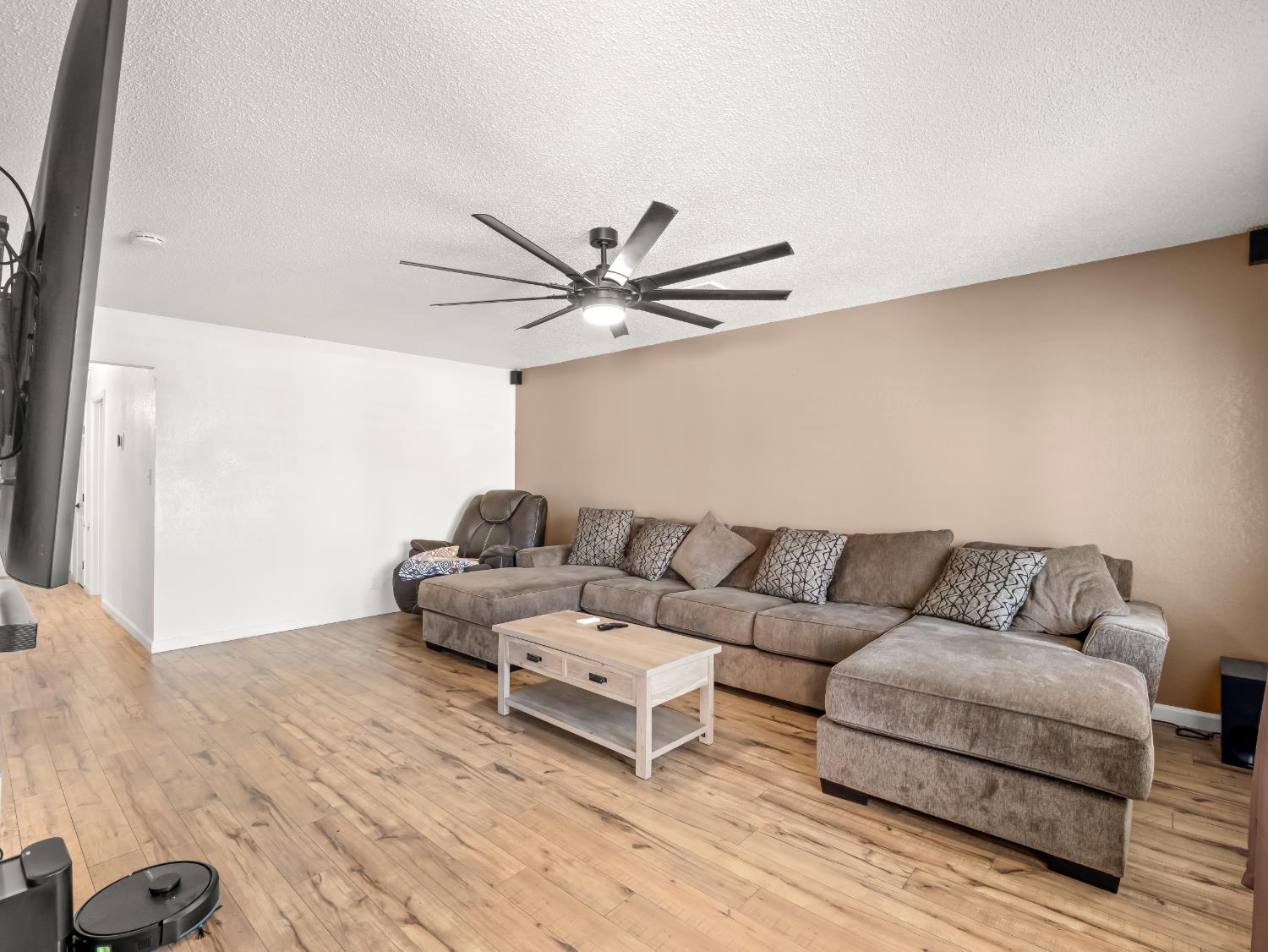 4714 E Santa Ana Ave, Fresno, CA 93726