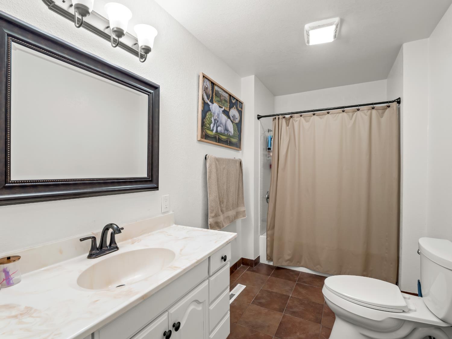 4714 E Santa Ana Ave, Fresno, CA 93726