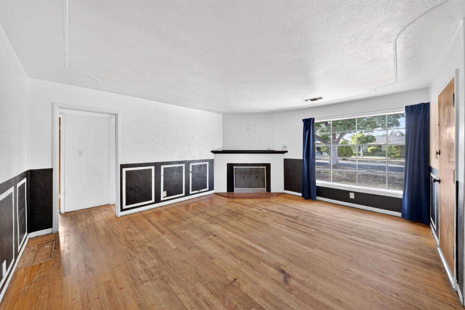 1025 W Fedora Ave, Fresno, CA 93705