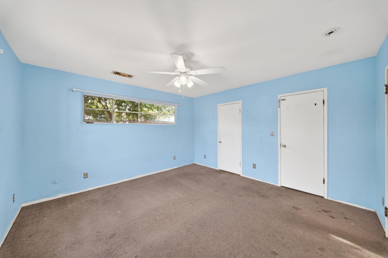 1025 W Fedora Ave, Fresno, CA 93705
