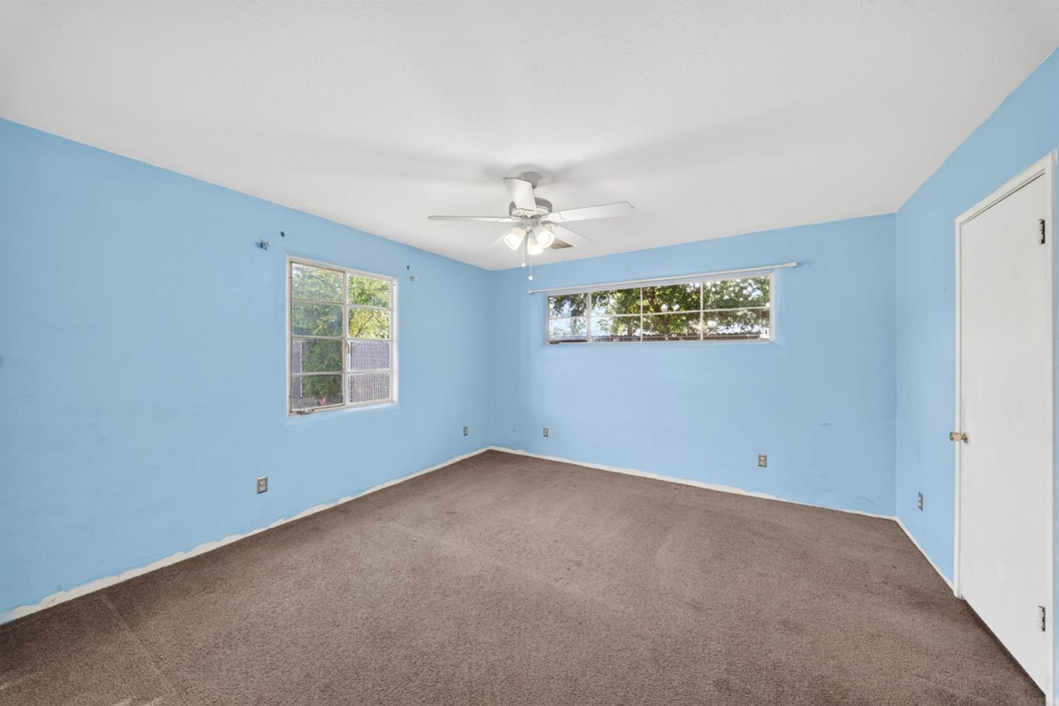 1025 W Fedora Ave, Fresno, CA 93705