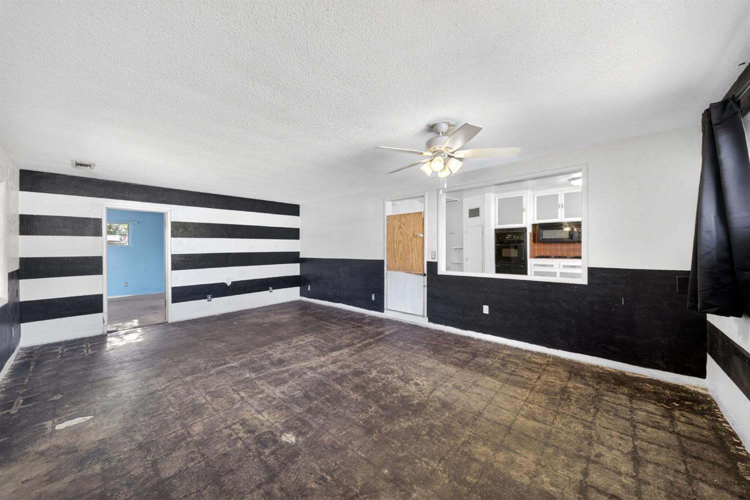 1025 W Fedora Ave, Fresno, CA 93705
