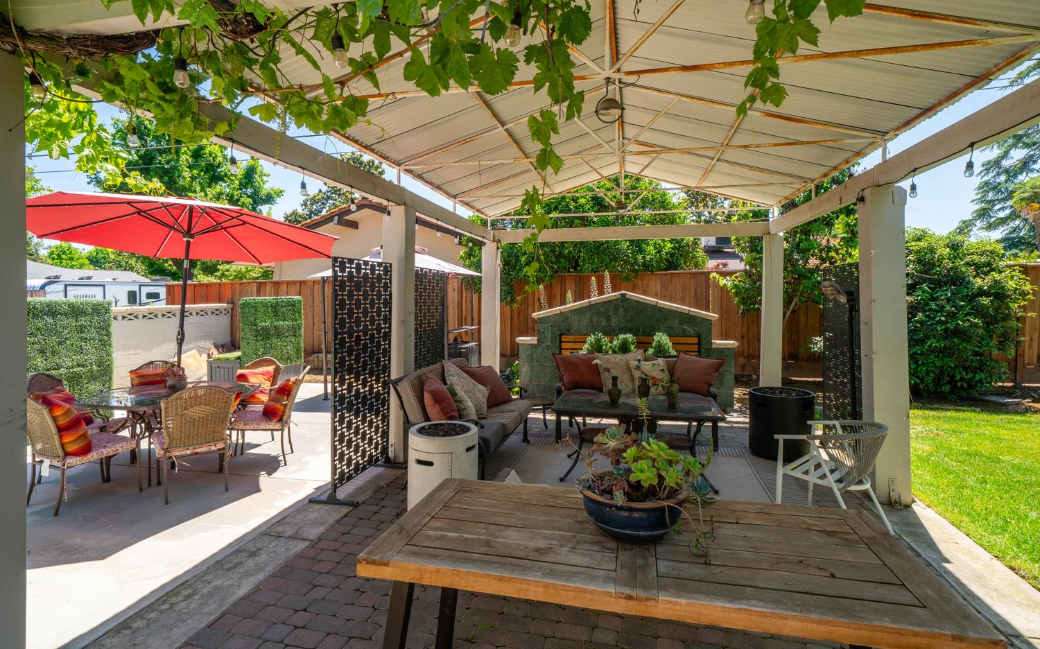 1745 W San Madele Ave, Fresno, CA 93711