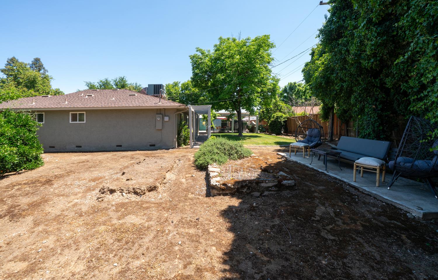 1745 W San Madele Ave, Fresno, CA 93711