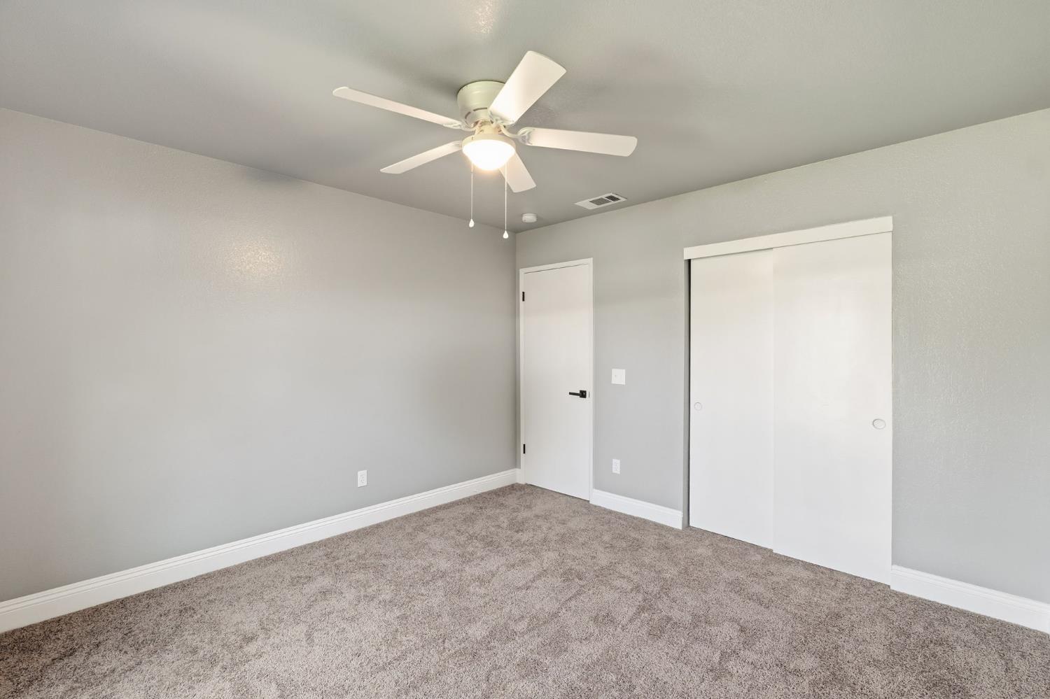343 N Orangewood Ave, Fresno, CA 93727