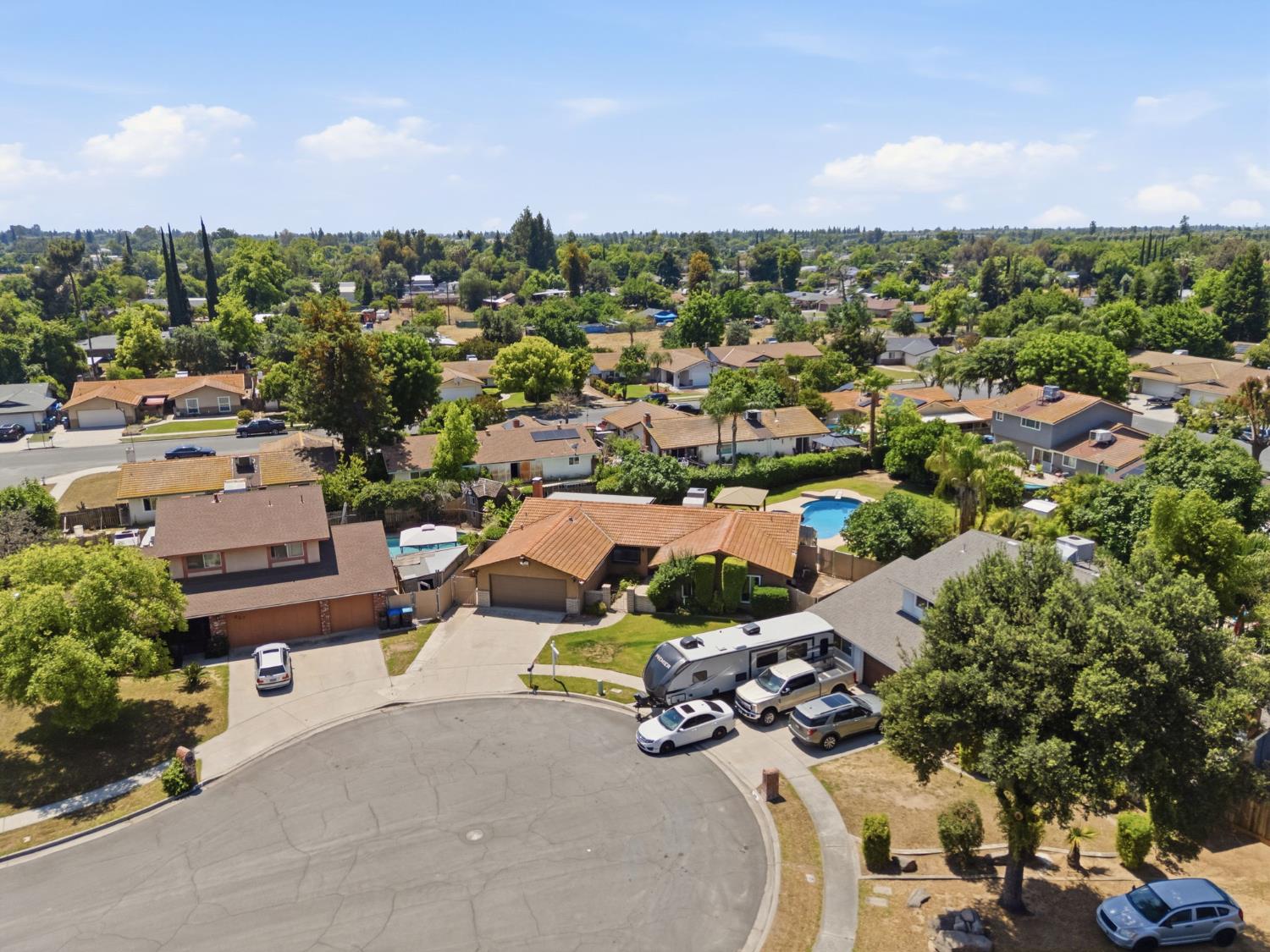 343 N Orangewood Ave, Fresno, CA 93727