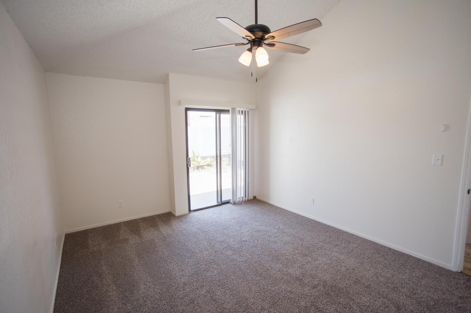 5728 N Monte Ave #1, Fresno, CA 93711
