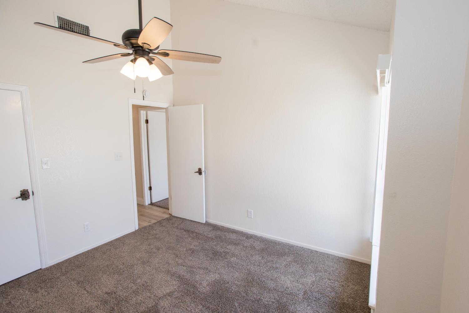 5728 N Monte Ave #1, Fresno, CA 93711