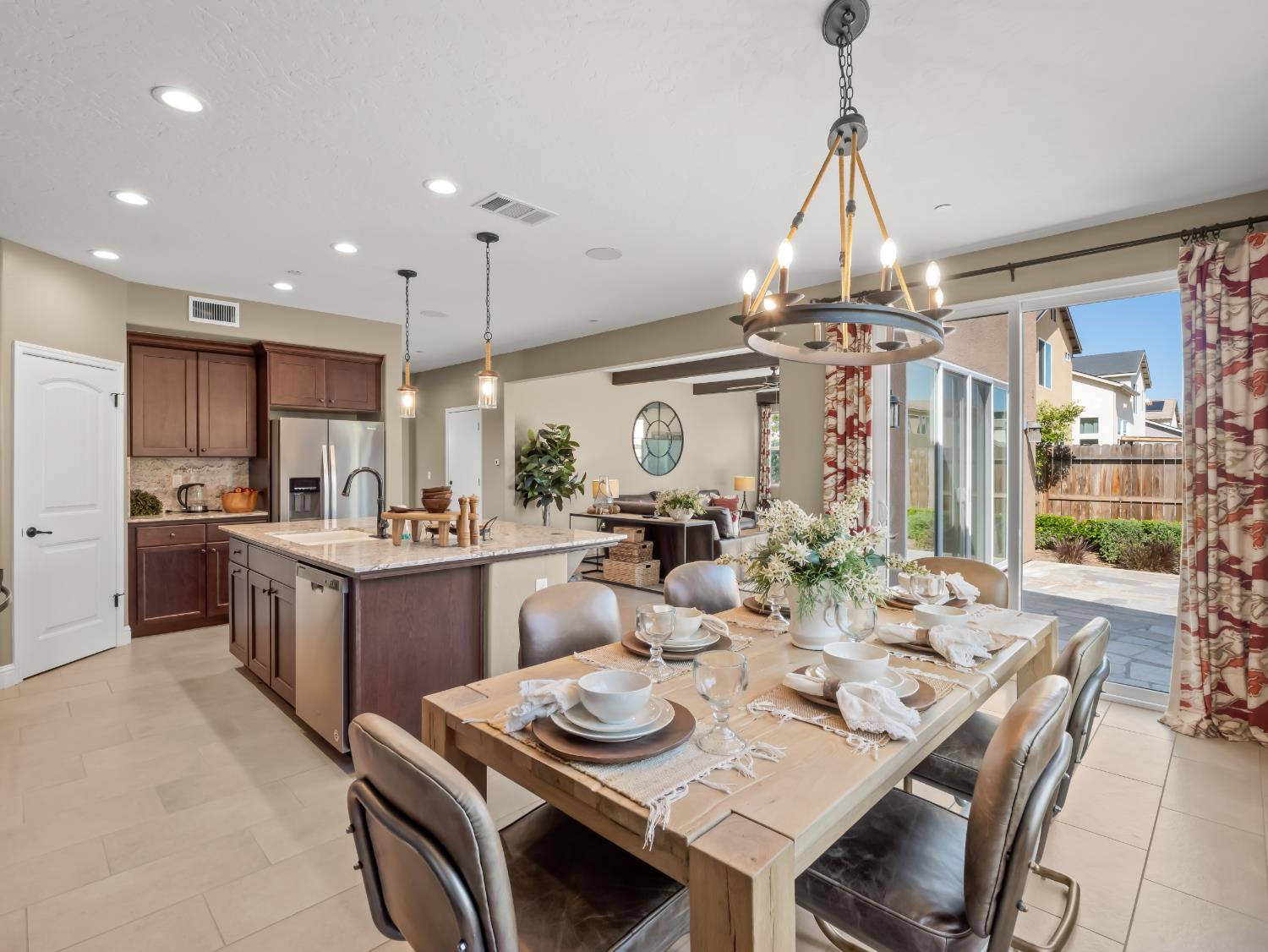 6421 W Indianapolis Ave, Fresno, CA 93723