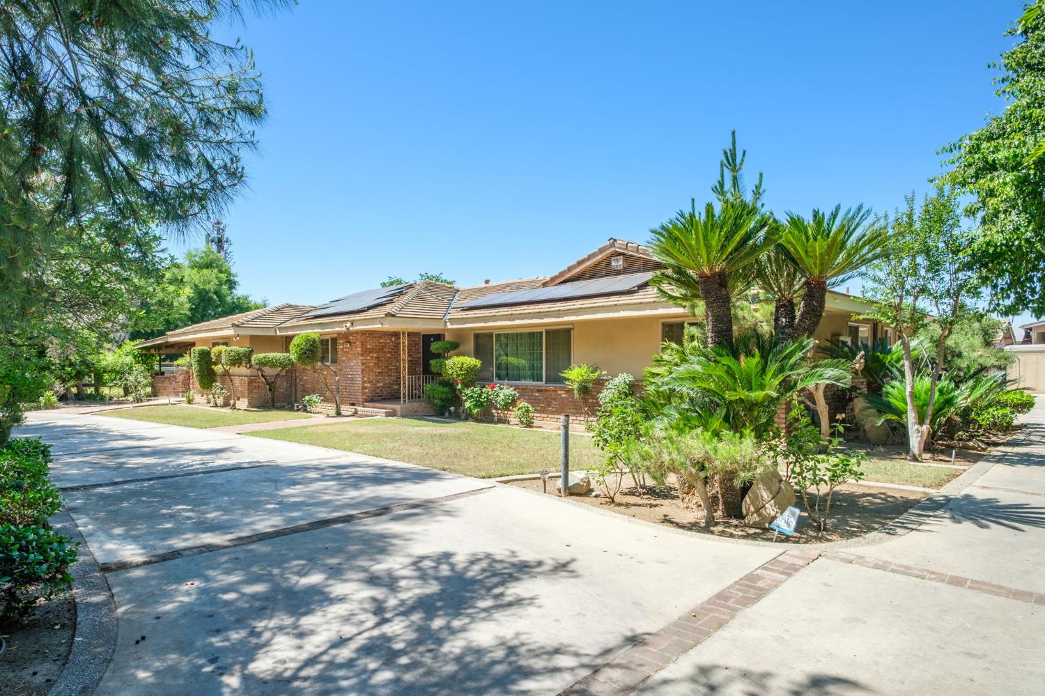 5345 E Butler Ave, Fresno, CA 93727