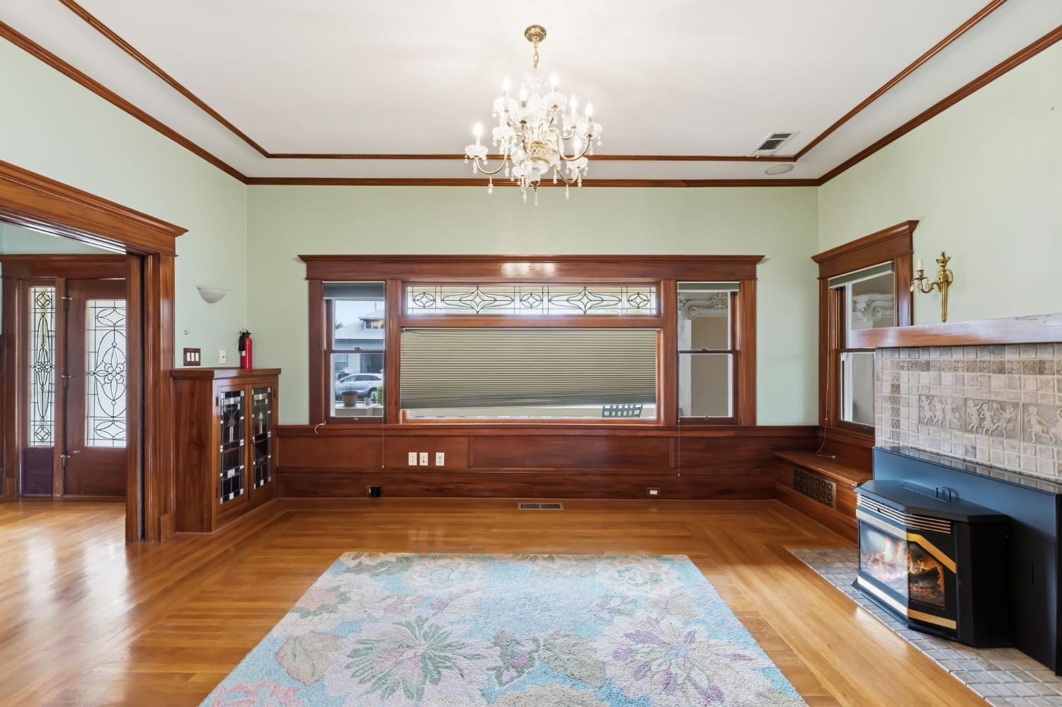 807 N Van Ness Ave, Fresno, CA 93728