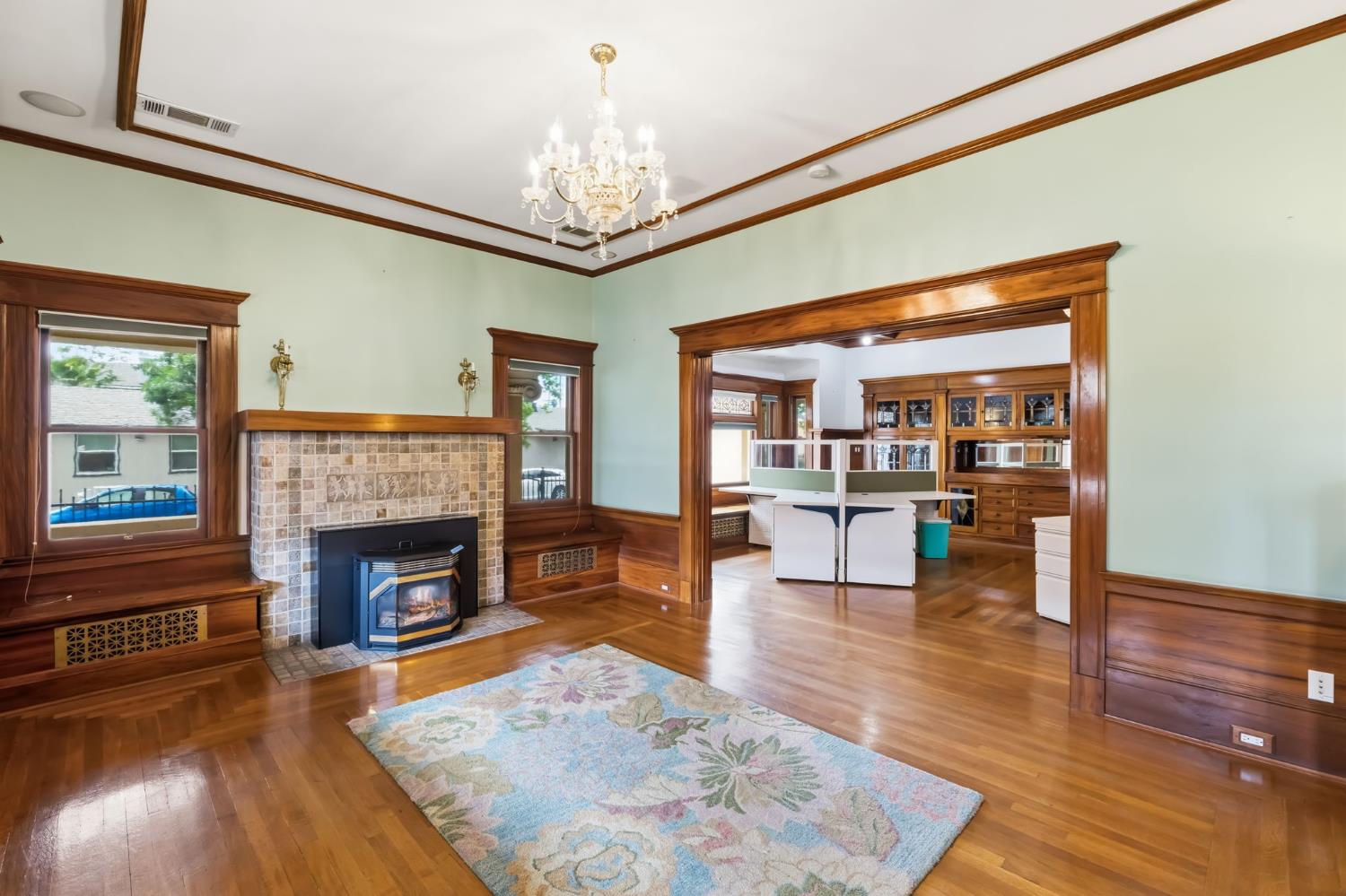 807 N Van Ness Ave, Fresno, CA 93728