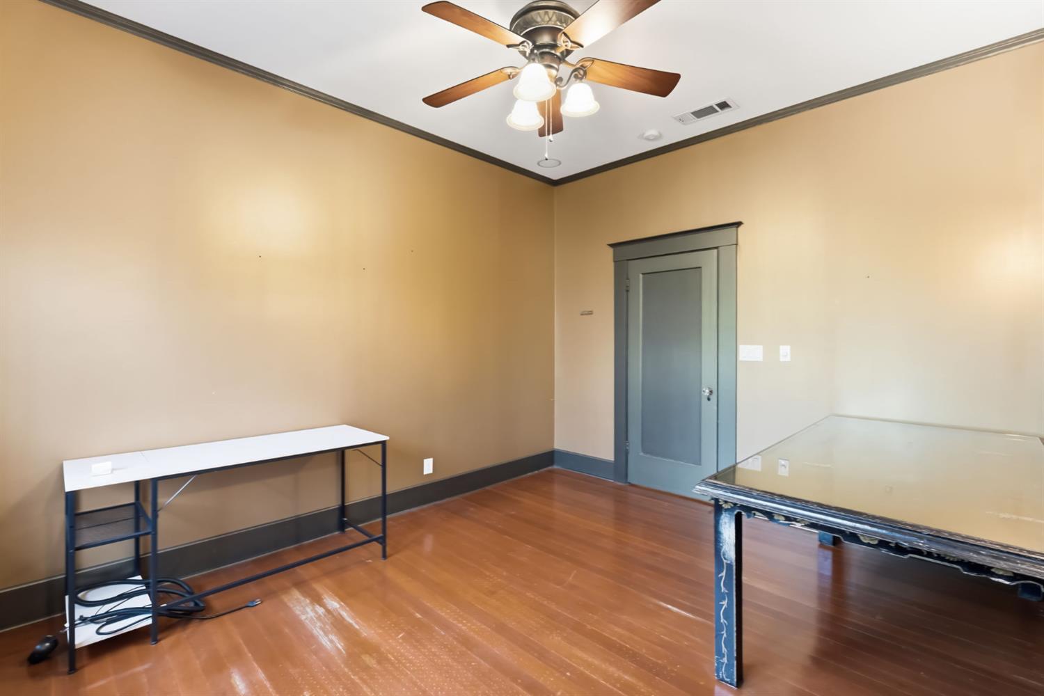 807 N Van Ness Ave, Fresno, CA 93728